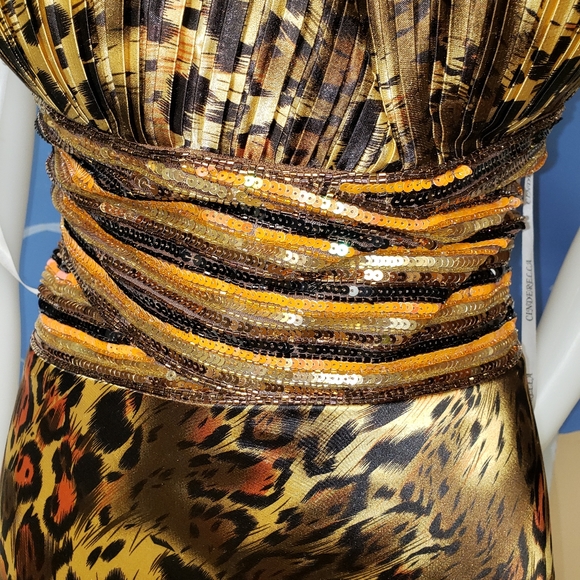 Leopard Evening dress - Picture 9 of 16